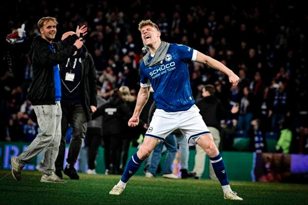 Sport Bilder des Tages Julian Kania (Arminia Bielefeld) jubelt, Arminia Bielefeld vs. Bayer 04 Leverkusen, DFB-Pokal, Halbfinale, 01.04.2025 DFB regulations prohibit any use of photographs as image sequences and or quasi-video Bielefeld Nordrhein-Westfalen Deutschland *** Julian Kania Arminia Bielefeld cheers, Arminia Bielefeld vs Bayer 04 Leverkusen, DFB Pokal, semi-final, 01 04 2025 DFB regulations prohibit any use of photographs as image sequences and or quasi video Bielefeld Nordrhein Westfalen Germany Copyright: xkolbert-press MarcxNiemeyerx