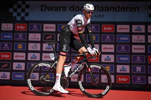 Dwars door Vlaanderen 2025 - Men Elite WAREGEM, BELGIUM - APRIL 02 : Politt Nils (GER) of UAE Team Emirates pictured during the 79th edition of the UCI World Tour Dwars door Vlaanderen Men Elite cycling race with start in Roeselare and finish in Waregem after 184,2 km on April 2, 2025 in Waregem, Belgium, 02 04 2025 ( motor drive Kenny Verfaillie - Waregem Belgium  Copyright: xPeterxDexVoechtx