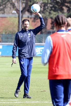 DEU, DFL, 2. FBL Hertha BSC, Training, 02.04.2025, Sportforum, Berlin, DEU, DFL, 2. FBL Hertha BSC, Training, im Bild Co-Trainer Andre Mijatovic (Hertha BSC Berlin) DFL - regulations prohibit any use of Photographs as image sequences and or quasi-video Foto: Juergen Engler nordphoto GmbH