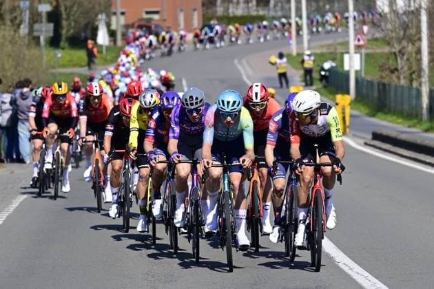Belgian Wout van Aert of Team Visma-Lease a Bike pictured in action during the men elite race of the Dwars Door Vlaanderen cycling event, 184,2km from Roeselare to Waregem, Wednesday 02 April 2025. DIRKxWAEM  x118262632x