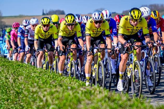 American Matteo Jorgenson of Team Visma-Lease a Bike, Belgian Tiesj Benoot of Team Visma-Lease a Bike, Belgian Wout van Aert of Team Visma-Lease a Bike and Italian Edoardo Affini of Team Visma-Lease a Bike pictured in action during the men elite race of the Dwars Door Vlaanderen cycling event, 184,2km from Roeselare to Waregem, Wednesday 02 April 2025. DIRKxWAEM  x118287292x