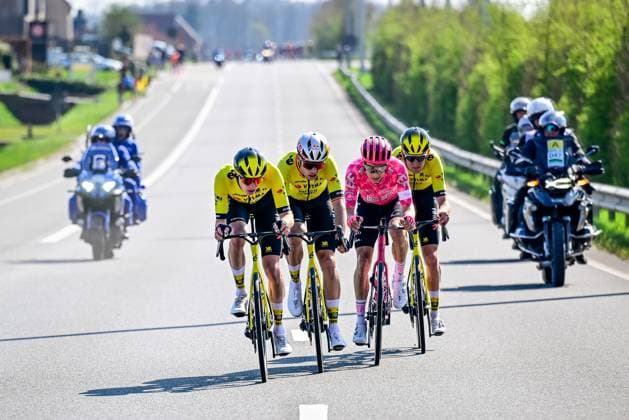 American Matteo Jorgenson of Team Visma-Lease a Bike, Belgian Wout van Aert of Team Visma-Lease a Bike, American Neilson Powless of EF Education-EasyPost and Belgian Tiesj Benoot of Team Visma-Lease a Bike pictured in action during the men elite race of the Dwars Door Vlaanderen cycling event, 184,2km from Roeselare to Waregem, Wednesday 02 April 2025. DIRKxWAEM  x118296364x