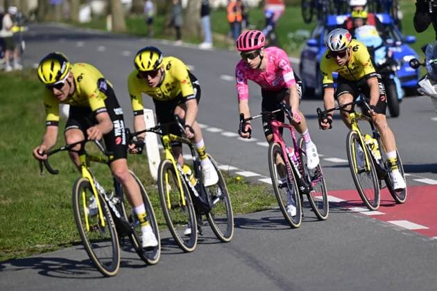 Belgian Tiesj Benoot of Team Visma-Lease a Bike, American Matteo Jorgenson of Team Visma-Lease a Bike, American Neilson Powless of EF Education-EasyPost and Belgian Wout van Aert of Team Visma-Lease a Bike pictured in action during the men elite race of the Dwars Door Vlaanderen cycling event, 184,2km from Roeselare to Waregem, Wednesday 02 April 2025. DIRKxWAEM  x118309471x