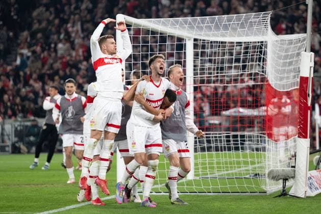 Sport Bilder des Tages Tor zum 3:1 durch Jamie Leweling (VfB Stuttgart 18), Jubel, Torjubel, Atakan Karazor (VfB Stuttgart, 16).Maximilian Mittelstaedt (VfB Stuttgart, 07), Chris Fuehrich (VfB Stuttgart 27) GER, VfB Stuttgart vs. RB Leipzig, Fussball, Herren, DFB-Pokal, Halbfinale, Spielzeit 2024 2025, 02.04.2025, DFL DFB REGULATIONS PROHIBIT ANY USE OF PHOTOGRAPHS AS IMAGE SEQUENCES AND OR QUASI-VIDEO, GER, VfB Stuttgart vs. RB Leipzig, Fussball, Herren, DFB-Pokal, Halbfinale, Spielzeit 2024 2025, 02.04.2025 Stuttgart *** Goal for 3 1 by Jamie Leweling VfB Stuttgart 18 , cheering, goal celebration, Atakan Karazor VfB Stuttgart, 16 Maximilian Mittelstaedt VfB Stuttgart, 07 , Chris Fuehrich VfB Stuttgart 27 GER, VfB Stuttgart vs RB Leipzig, Football, Men, DFB Pokal, Semifinal, Season 2024 2025, 02 04 2025, DFL DFB REGULATIONS PROHIBIT ANY USE OF PHOTOGRAPHS AS IMAGE SEQUENCES AND OR QUASI VIDEO, GER, VfB Stuttgart vs RB Leipzig, Football, Men, DFB Cup, Semifinal, Season 2024 2025, 02 04 2025 Stuttgart Copyright: xEibner-Pressefoto WolfgangxFrankx EP_WFK