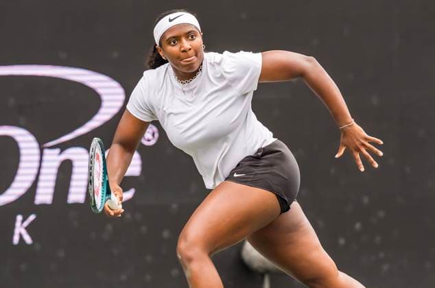 April 2, 2025, Daniel Island, Sc, USA: HAILEY BAPTISTE (USA) returns a volley to Emma Navarro (4) (USA) during their match at the Credit One Stadium in Daniel Island, SC. Navarro defeats Baptiste 4-6, 3-6 and moves on to the 3rd round. Daniel Island USA - ZUMAa161 20250402_aaa_a161_150 Copyright: xWalterxG.xArcexSr.x