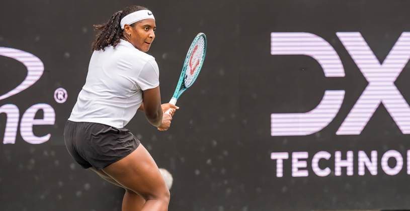 April 2, 2025, Daniel Island, Sc, USA: HAILEY BAPTISTE (USA) returns a volley to Emma Navarro (4) (USA) during their match at the Credit One Stadium in Daniel Island, SC. Navarro defeats Baptiste 4-6, 3-6 and moves on to the 3rd round. Daniel Island USA - ZUMAa161 20250402_aaa_a161_173 Copyright: xWalterxG.xArcexSr.x