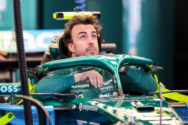 F1 - JAPANESE GRAND PRIX 2025 ALONSO Fernando (spa), Aston Martin F1 Team AMR25, portrait during the Formula 1 Lenovo Japanese Grand Prix 2025, 3rd round of the 2025 FIA Formula One World Championship, WM, Weltmeisterschaft from April 4 to 6, 2025 on the Suzuka Circuit, in Suzuka, Japan - SuzukaJapan  Copyright: xEricxAlonsox