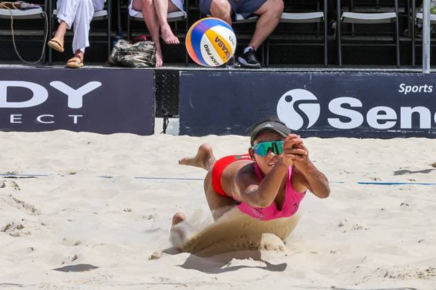 (250404) -- LAGUNA PROVINCE, April 4, 2025 -- Zhou Mingli of China competes during the women s round of 16 match between Yan Xu Zhou Mingli of China and Khylem Harl Progella Sofiah Shanine Pagara of the Philippines in the AVC Beach volleyball, Beachvolleyball Tour 2nd Nuvali Open in Laguna Province, the Philippines, April 4, 2025. ) (SP)PHILIPPINES-LAGUNA PROVINCE-BEACH VOLLEYBALL-TOUR-2ND NUVALI OPEN-WOMEN RouellexUmali 
