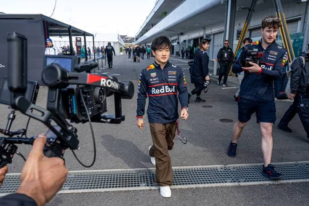 SUZUKA, JAPAN: Yuki Tsunoda, racing for the Racing Bulls team during the 2025 Formula 1 Japanese Grand Prix at the Suzuka International Racing Course in Suzuka, Japan