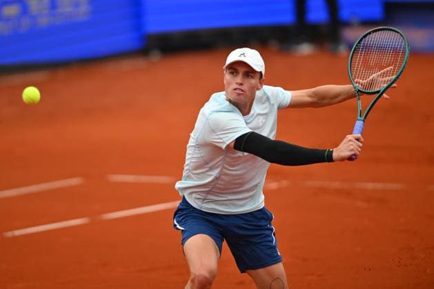 Sport Bilder des Tages Christopher O Connell vs Marton Fucsovics, Tiriac Open Christopher O Connell of Australia in action against Marton Fucsovics of Hungary during the Tiriac Open game in Bucharest, Romania April 04, 2025. Alex Nicodim Imago Images Copyright: xAlexxNicodimx