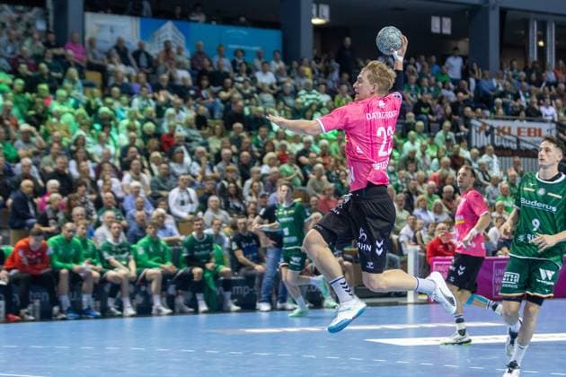 Torben Matzken (TVB Stuttgart, 22) beim Gegenstoss GER, HSG Wetzlar vs TVB Stuttgart Stuttgart, Handball, 1. Bundesliga Herren, 25. Spieltag, Spielzeit 2024 2025, 04.04.2025 GER, HSG Wetzlar vs TVB Stuttgart, Handball, 1. Bundesliga Herren, 25. Spieltag, Spielzeit 2024 2025, 04.04.2025 Wertzlar Copyright: xEibner-Pressefoto GerhardxWingenx EP_GWR
