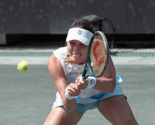 TENNIS 2025: Credit One Charleston Open APRIL 04 April 4, 2025: Ekaterina Alexandrova (RUS) defeated Qinwen Zheng (CHN) 6-1, 6-4 at the Credit One Charleston Open being played at Credit One Staduim in Charleston, South Carolina USA Ã‚ÂLeslie Billman Tennisclix (Credit Image: Â Leslie Billman Cal Media) Charleston South Carolina USA EDITORIAL USE ONLY Copyright: xx ZUMA-20250404_zma_c04_032.jpg LesliexBillmanx csmphotothree372618