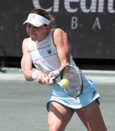 TENNIS 2025: Credit One Charleston Open APRIL 04 April 4, 2025: Ekaterina Alexandrova (RUS) defeated Qinwen Zheng (CHN) 6-1, 6-4 at the Credit One Charleston Open being played at Credit One Staduim in Charleston, South Carolina USA Ã‚ÂLeslie Billman Tennisclix (Credit Image: Â Leslie Billman Cal Media) Charleston South Carolina USA EDITORIAL USE ONLY Copyright: xx ZUMA-20250404_zma_c04_031.jpg LesliexBillmanx csmphotothree372619