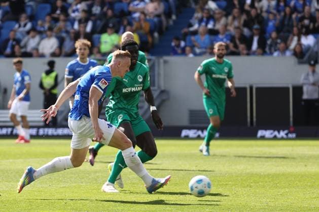 05.04.2025, xtvx, Fussball 2.Bundesliga, SV Darmstadt 98 - SpVgg Greuther Fuerth v.l. Goal scored, Tor zum 1:0 Isac Lidberg (SV Darmstadt 98) (DFL DFB REGULATIONS PROHIBIT ANY USE OF PHOTOGRAPHS as IMAGE SEQUENCES and or QUASI-VIDEO) Darmstadt