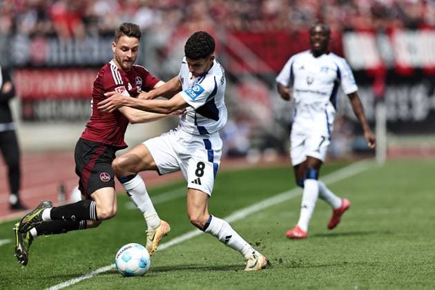 Daniel Elfadli, HSV, im Rückrundenspiel der Saison 2024 2025 zwischen dem 1. FC Nürnberg und dem Hamburger Sportverein (0:3) in Nürnberg; 05 04 2025 -