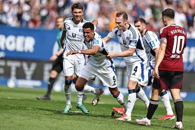 Robert Glatzel, HSV, nach dem 0:3 im Rückrundenspiel der Saison 2024 2025 zwischen dem 1. FC Nürnberg und dem Hamburger Sportverein (0:3) in Nürnberg; 05 04 2025 -