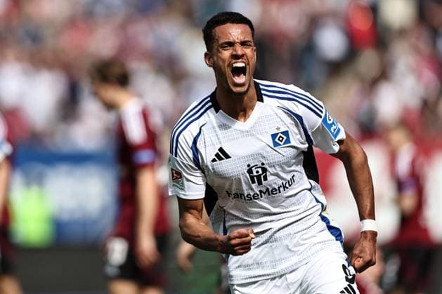 Robert Glatzel, HSV, nach dem 0:3 im Rückrundenspiel der Saison 2024 2025 zwischen dem 1. FC Nürnberg und dem Hamburger Sportverein (0:3) in Nürnberg; 05 04 2025 -