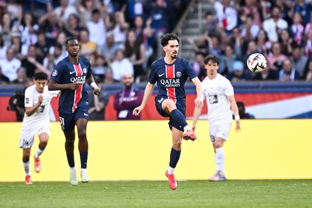 Paris Saint-Germain v Angers SCO - Ligue 1 McDonald s 2024 2025 17 VITINHA (psg) during Ligue 1 McDonald s match between Paris and Angers at Parc des Princes on April 5, 2025 in Paris, France. Paris France  Copyright: xFEPx 776304742