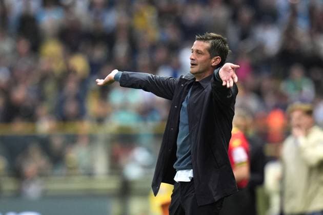 ParmaÕs head coach Cristian Chivu looks on during the Serie A Enilive 2024 2025 match between Parma and Inter - Serie A Enilive at Ennio Tardini Stadium - Soccer - Parma, Italy - Saturday April 5, 2025  Copyright: xMassimoxPaolone LaPressex