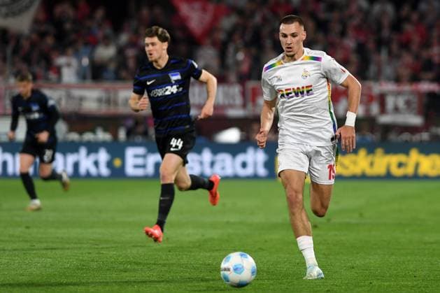 Tim Lemperle (1. FC Koeln) in Aktion, am Ball, Einzelaktion waehrend des Spiels der 2. Bundesliga zwischen 1. FC Köln und Hertha BSC Berlin im RheinEnergieStadion am 05. April 2025 in Köln, Deutschland. (Foto von Ralf Treese DeFodi Images) +++ Tim Lemperle (1. FC Koeln) controls the ball during the 2. Bundesliga match between 1. FC Köln and Hertha BSC Berlin at RheinEnergieStadion on April 5, 2025 in Cologne, Germany. (Photo by Ralf Treese DeFodi Images) DFB DFL REGULATIONS PROHIBIT ANY USE OF PHOTOGRAPHS AS IMAGE SEQUENCES AND OR QUASI-VIDEO. (Photo by Ralf Treese DeFodi Images)
