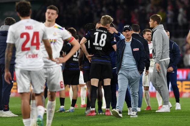 Trainer Gerhard Struber (1. FC Koeln) enttaeuscht waehrend des Spiels der 2. Bundesliga zwischen 1. FC Köln und Hertha BSC Berlin im RheinEnergieStadion am 05. April 2025 in Köln, Deutschland. (Foto von Ralf Treese DeFodi Images) +++ Trainer Gerhard Struber (1. FC Koeln) looks dejected during the 2. Bundesliga match between 1. FC Köln and Hertha BSC Berlin at RheinEnergieStadion on April 5, 2025 in Cologne, Germany. (Photo by Ralf Treese DeFodi Images) DFB DFL REGULATIONS PROHIBIT ANY USE OF PHOTOGRAPHS AS IMAGE SEQUENCES AND OR QUASI-VIDEO. (Photo by Ralf Treese DeFodi Images)
