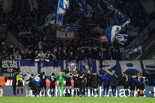 Fans und Spieler Hertha Jubel, jubelt, jubeln waehrend des Spiels der 2. Bundesliga zwischen 1. FC Köln und Hertha BSC Berlin im RheinEnergieStadion am 05. April 2025 in Köln, Deutschland. (Foto von Ralf Treese DeFodi Images) +++ Fans und Spieler Hertha celebrate, celebrates, celebrating during the 2. Bundesliga match between 1. FC Köln and Hertha BSC Berlin at RheinEnergieStadion on April 5, 2025 in Cologne, Germany. (Photo by Ralf Treese DeFodi Images) DFB DFL REGULATIONS PROHIBIT ANY USE OF PHOTOGRAPHS AS IMAGE SEQUENCES AND OR QUASI-VIDEO. (Photo by Ralf Treese DeFodi Images)