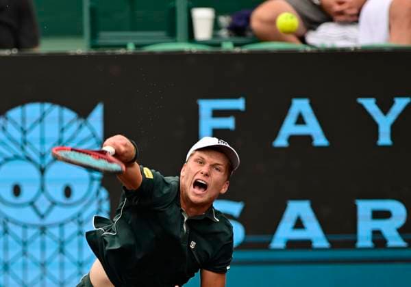 April 5, 2025, Houston, Texas, USA: JENSON BROOKSBY during the quarter finals against T. Paul (USA) at the Men s Clay Court Championships at the River Oaks Country Club in Houston. Houston USA - ZUMAw132 20250405_zap_w132_006 Copyright: xTomxWalkox