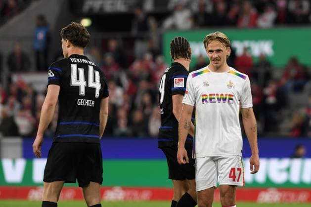 Mathias Olesen (1. FC Koeln) schaut waehrend des Spiels der 2. Bundesliga zwischen 1. FC Köln und Hertha BSC Berlin im RheinEnergieStadion am 05. April 2025 in Köln, Deutschland. (Foto von Ralf Treese DeFodi Images) +++ Mathias Olesen (1. FC Koeln) looks on during the 2. Bundesliga match between 1. FC Köln and Hertha BSC Berlin at RheinEnergieStadion on April 5, 2025 in Cologne, Germany. (Photo by Ralf Treese DeFodi Images) DFB DFL REGULATIONS PROHIBIT ANY USE OF PHOTOGRAPHS AS IMAGE SEQUENCES AND OR QUASI-VIDEO. (Photo by Ralf Treese DeFodi Images)