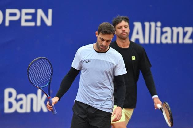 Tiriac Open 2025 - Bucharest ATP, Tennis Herren 250 Marcel Granollers of Spain and Horacio Zeballos of Argentina play against Robin Haase of the Netherlands and Hendrik Jebens of Germany during the Tiriac Open doubles match in Bucharest, Romania, on April 4, 2025. Bucharest Romania  Copyright: xAlexxNicodimx originalFilename:nicodim-tiriacop250405_npbSU.jpg