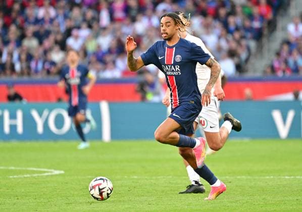 Match de Ligue 1 McDonald s opposant le Paris Saint-Germain (PSG) à Angers (1-0) au Parc des Princes à Paris Bradley Barcola lors du match de Ligue 1 McDonald s opposant le Paris Saint-Germain (PSG) au SCO Angers (1-0) au Parc des Princes à Paris, France, le 5 avril 2025. Christian Liewig Bestimage French L1 football match between Paris Saint-Germain (PSG) and SCO Angers at Parc des Princes stadium in Paris, France on April 05, 2025. Paris France  Copyright: xChristianxLiewigx xBestimagexChristianxLiewigx xBestimagex