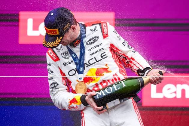 F1 - JAPANESE GRAND PRIX 2025 VERSTAPPEN Max (ned), Red Bull Racing RB21, portrait podium celebration during the Formula 1 Lenovo Japanese Grand Prix 2025, 3rd round of the 2025 FIA Formula One World Championship, WM, Weltmeisterschaft from April 4 to 6, 2025 on the Suzuka Circuit, in Suzuka, Japan - SuzukaJapan  Copyright: xEricxAlonsox