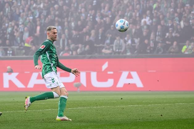 GER, 1. FBL, SV Werder Bremen vs Eintracht Frankfurt 05.04.2025, Weserstadion, Bremen, GER, 1. FBL, SV Werder Bremen vs Eintracht Frankfurt im Bild Marvin Ducksch (SV Werder Bremen 07); mit der Torchance