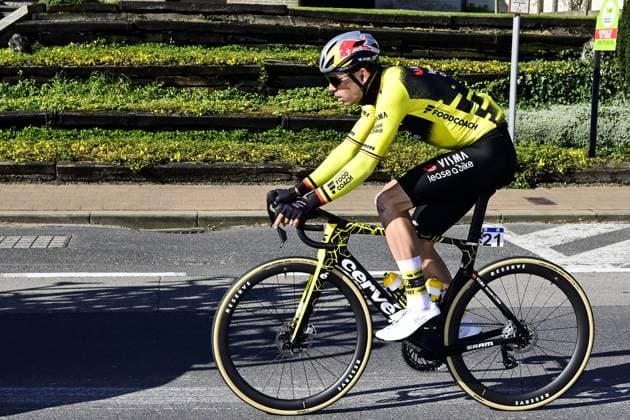 Belgian Wout van Aert of Team Visma-Lease a Bike pictured in action during the men s race of the Ronde van Vlaanderen Tour des Flandres Tour of Flanders one day cycling race, 268,9km from Brugge to Oudenaarde, Sunday 06 April 2025. DIRKxWAEM  x119558727x
