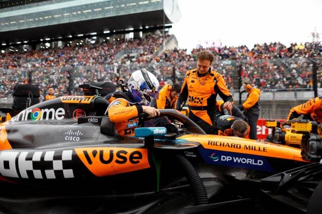 F1 - JAPANESE GRAND PRIX 2025 PIASTRI Oscar (aus), McLaren F1 Team MCL39, portrait during the Formula 1 Lenovo Japanese Grand Prix 2025, 3rd round of the 2025 FIA Formula One World Championship, WM, Weltmeisterschaft from April 4 to 6, 2025 on the Suzuka Circuit, in Suzuka, Japan - SuzukaJapan  Copyright: xDPPIx