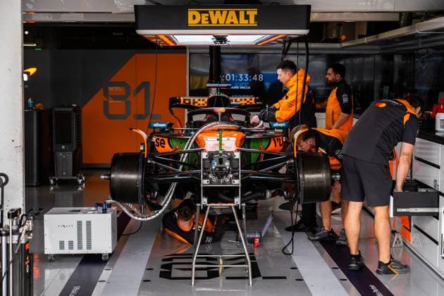 Formula 1 Japanese Grand Prix - Race Day - Suzuka Oscar Piastri (Aus) Of Mclaren Racing 81 garage during the Formula 1 Lenovo Japanese Grand Prix 2025 on Race Day at the Suzuka International Circuit, Suzuka, Japan on April 6, 2025 Credit: Photo by Antoine Lapeyre ABACAPRESS.COM Suzuka Japan  Copyright: xLapeyrexAntoine ABACAx