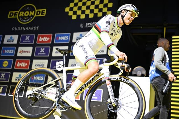 Belgian Lotte Kopecky of SD Worx-Protime pictured at the start of the women s race of the Ronde van Vlaanderen Tour des Flandres Tour of Flanders one day cycling race, 168,8km with start and finish in Oudenaarde, Sunday 06 April 2025. JASPERxJACOBS  x119587733x