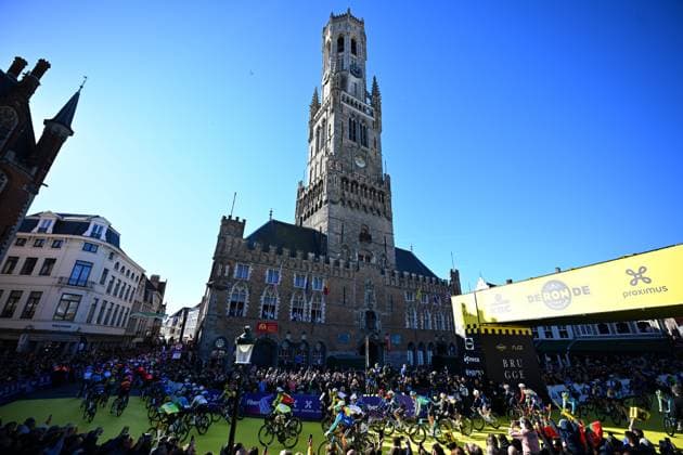 Ronde van Vlaanderen 2025 - Men Elite OUDENAARDE, BELGIUM - APRIL 06 : Illustration picture of the start pictured during the 109th edition of the Ronde van Vlaanderen, an UCI World Tour cycling race for Men Elite with start in Bruges and finish in Oudenaarde after 268,9 km on April 6, 2025 in Oudenaarde, Belgium, 06 04 2025 Oudenaarde Belgium  Copyright: xTomasxSiskx