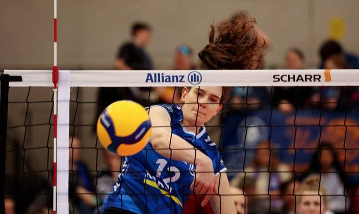 Stuttgart , Volleyball Frauen Bundesliga PlayOffs Halbfinale Spiel 1 , Allianz MTV Stuttgart vs. Dresdner SC , Lucia Varela Gomez ( Stgt )