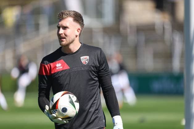 3. Liga; Borussia Dortmund II - FC Ingolstadt 04; Torwart Boevink Pelle (26 FCI) vor dem Spiel 3. Liga - Borussia Dortmund II - FC Ingolstadt 04 Saison 2024 2025