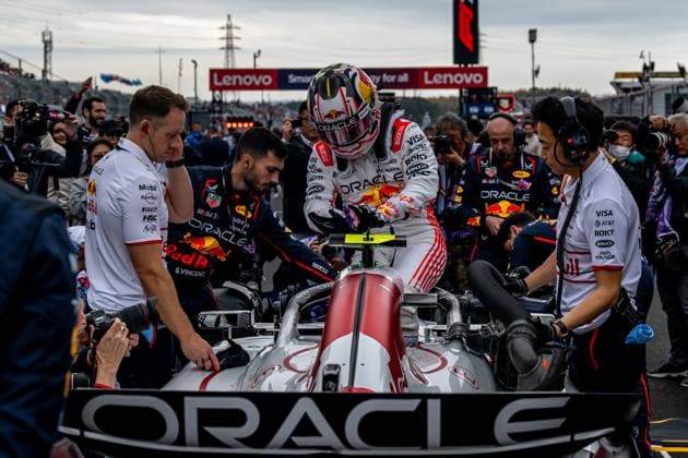 SUZUKA, JAPAN: Yuki Tsunoda, racing for the Racing Bulls team during the 2025 Formula 1 Japanese Grand Prix at the Suzuka International Racing Course in Suzuka, Japan