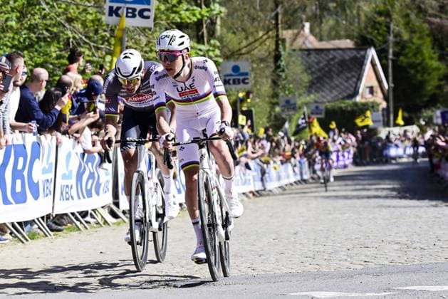 Dutch Mathieu van der Poel of Alpecin-Deceuninck and Slovenian Tadej Pogacar of UAE Team Emirates pictured in action on Oude Kruisberg during the men s race of the Ronde van Vlaanderen Tour des Flandres Tour of Flanders one day cycling race, 268,9km from Brugge to Oudenaarde, Sunday 06 April 2025. DIRKxWAEM  x119624192x