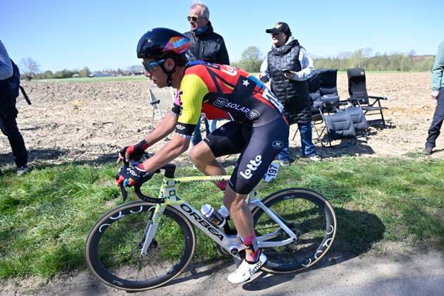 Ronde van Vlaanderen 2025 - Men Elite OUDENAARDE, BELGIUM - APRIL 06 : Segaert Alec (BEL) of Lotto pictured during the 109th edition of the Ronde van Vlaanderen, an UCI World Tour cycling race for Men Elite with start in Bruges and finish in Oudenaarde after 268,9 km on April 6, 2025 in Oudenaarde, Belgium, 06 04 2025 ( Motor drive Guy De Vuyst - Oudenaarde Belgium  Copyright: xJanxDexMeuleneirx
