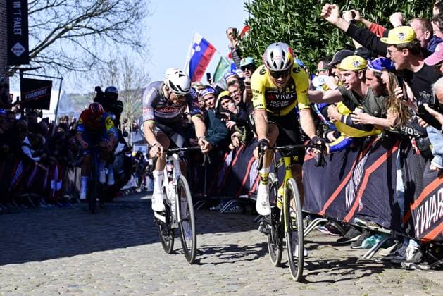Dutch Mathieu van der Poel of Alpecin-Deceuninck and Belgian Wout van Aert of Team Visma-Lease a Bike pictured in action on Oude Kwaremont during the men s race of the Ronde van Vlaanderen Tour des Flandres Tour of Flanders one day cycling race, 268,9km from Brugge to Oudenaarde, Sunday 06 April 2025. DIRKxWAEM  x119626713x