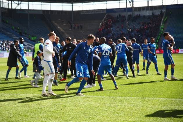 06.04.2025, xmohx, Fussball 2.Bundesliga, 1.FC Magdeburg - 1.FC Kaiserslautern v.l. Jubel, Freude über den Sieg bei Magdeburg (DFL DFB REGULATIONS PROHIBIT ANY USE OF PHOTOGRAPHS as IMAGE SEQUENCES and or QUASI-VIDEO) Magdeburg