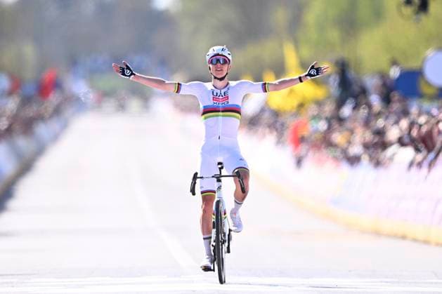 Ronde van Vlaanderen 2025 - Men Elite OUDENAARDE, BELGIUM - APRIL 06 : Pogacar Tadej (SLO) of UAE Team Emirates - XRG wins pictured during the 109th edition of the Ronde van Vlaanderen, an UCI World Tour cycling race for Men Elite with start in Bruges and finish in Oudenaarde after 268,9 km on April 6, 2025 in Oudenaarde, Belgium, 06 04 2025 Oudenaarde Belgium  Copyright: xTomasxSiskx