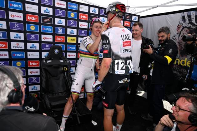 Ronde van Vlaanderen 2025 - Men Elite OUDENAARDE, BELGIUM - APRIL 06 : Pogacar Tadej (SLO) of UAE Team Emirates - XRG and Vermeersch Florian (BEL) of UAE Team Emirates pictured during the 109th edition of the Ronde van Vlaanderen, an UCI World Tour cycling race for Men Elite with start in Bruges and finish in Oudenaarde after 268,9 km on April 6, 2025 in Oudenaarde, Belgium, 06 04 2025 ( Motor drive Guy De Vuyst - Oudenaarde Belgium  Copyright: xJanxDexMeuleneirx