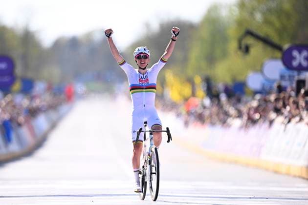 Ronde van Vlaanderen 2025 - Men Elite OUDENAARDE, BELGIUM - APRIL 06 : Pogacar Tadej (SLO) of UAE Team Emirates - XRG wins pictured during the 109th edition of the Ronde van Vlaanderen, an UCI World Tour cycling race for Men Elite with start in Bruges and finish in Oudenaarde after 268,9 km on April 6, 2025 in Oudenaarde, Belgium, 06 04 2025 Oudenaarde Belgium  Copyright: xTomasxSiskx