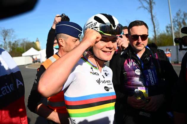 Ronde van Vlaanderen 2025 - Women Elite OUDENAARDE, BELGIUM - APRIL 06 : Kopecky Lotte (BEL) of Team SD Worx - Protime celebrates the victory during the 22th edition of the Ronde van Vlaanderen for Women Elite, an UCI Women s World Tour cycling race organized by Flanders Classics with start and finish in Oudenaarde after 168,8 km on April 6, 2025 in Oudenaarde, Belgium, 06 04 2025 Oudenaarde Belgium  Copyright: xGregoryxVanxGansenx