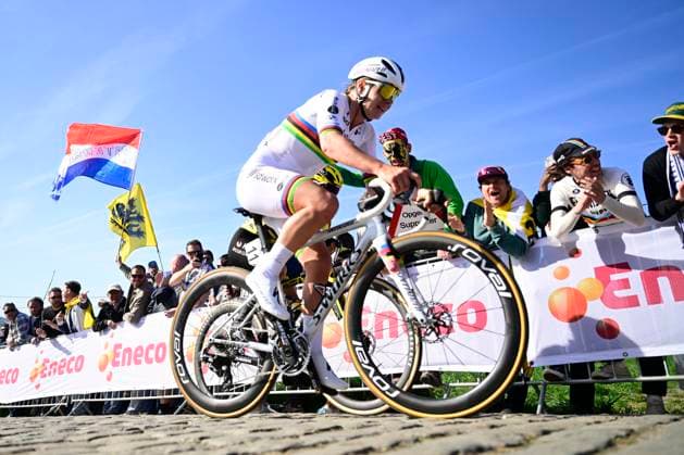 Ronde van Vlaanderen 2025 - Women Elite OUDENAARDE, BELGIUM - APRIL 06 : Kopecky Lotte (BEL) of Team SD Worx - Protime, Ferrand-Prevot Pauline of Team Visma Lease a Bike pictured during the 22th edition of the Ronde van Vlaanderen for Women Elite, an UCI Women s World Tour cycling race organized by Flanders Classics with start and finish in Oudenaarde after 168,8 km on April 6, 2025 in Oudenaarde, Belgium, 06 04 2025 Oudenaarde Belgium  Copyright: xPeterxDexVoechtx