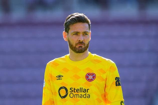 Heart of Midlothian v Dundee United William Hill Scottish Premiership 06 04 2025. Hearts goalkeeper Craig Gordon after the William Hill SPFL Premiership match between Heart of Midlothian and Dundee United at Tynecastle Park, Edinburgh, Scotland on 6 April 2025. Editorial use only , Copyright: xMalcolmxMackenzie HeartsxFCx PSI-21747-0020